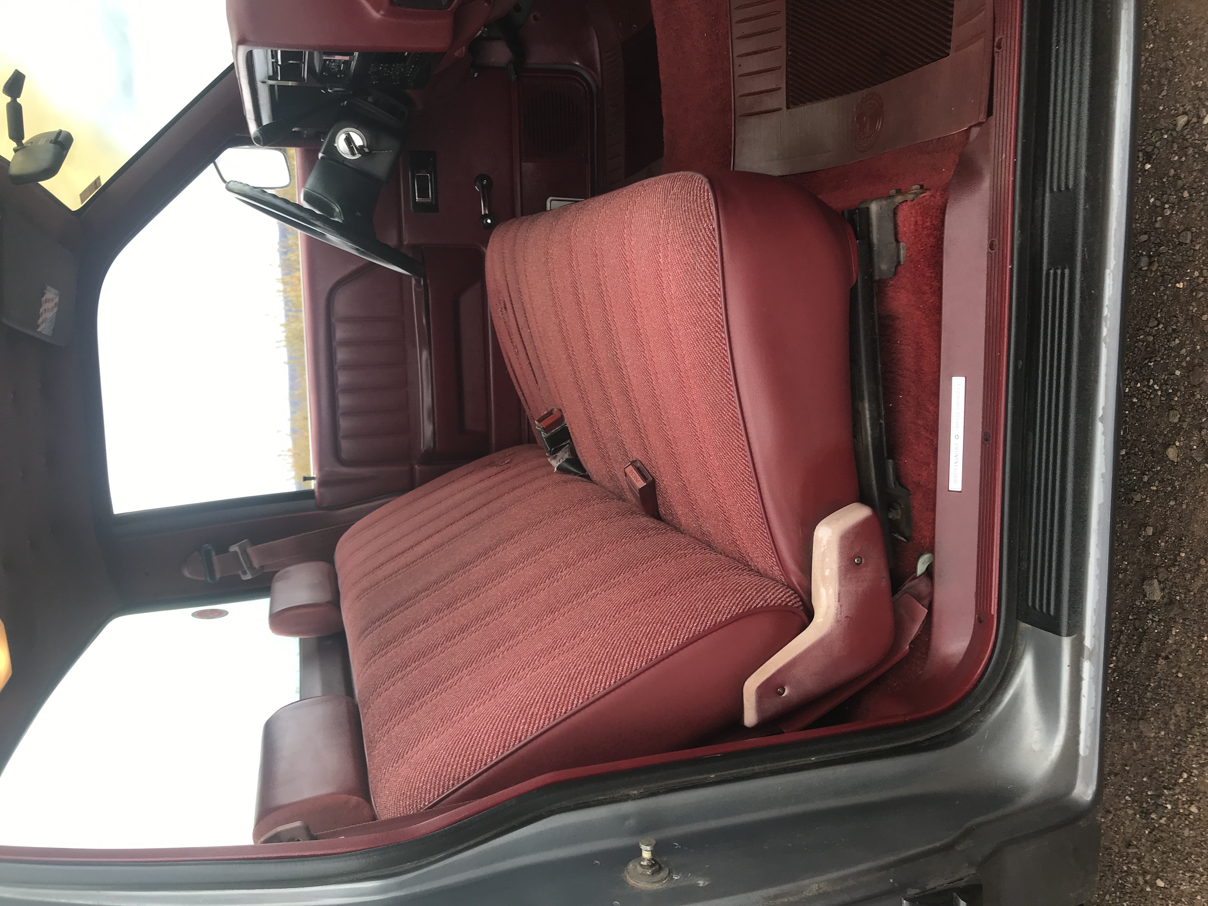 1991 Dodge Dakota Pickup ONE OWNER 117K 8 foot bed and roomy bench seating NICE — photo 64